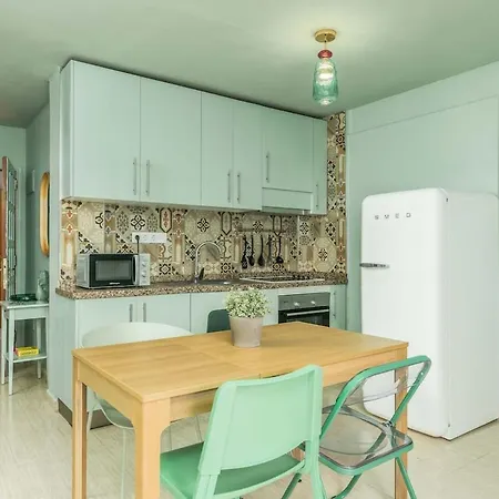 Cristianos Plaza, With Air-conditioning