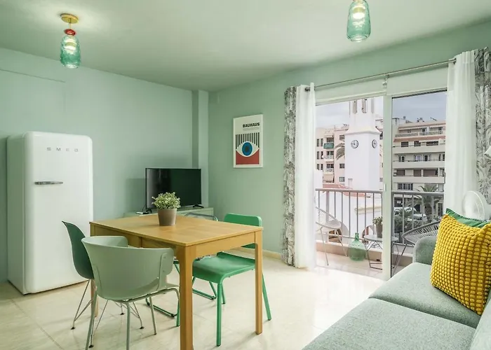 公寓 Cristianos Plaza, With Air-conditioning 洛斯克里斯蒂亚诺斯