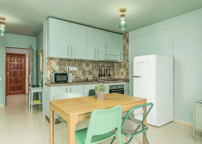 Cristianos Plaza, With Air-conditioning